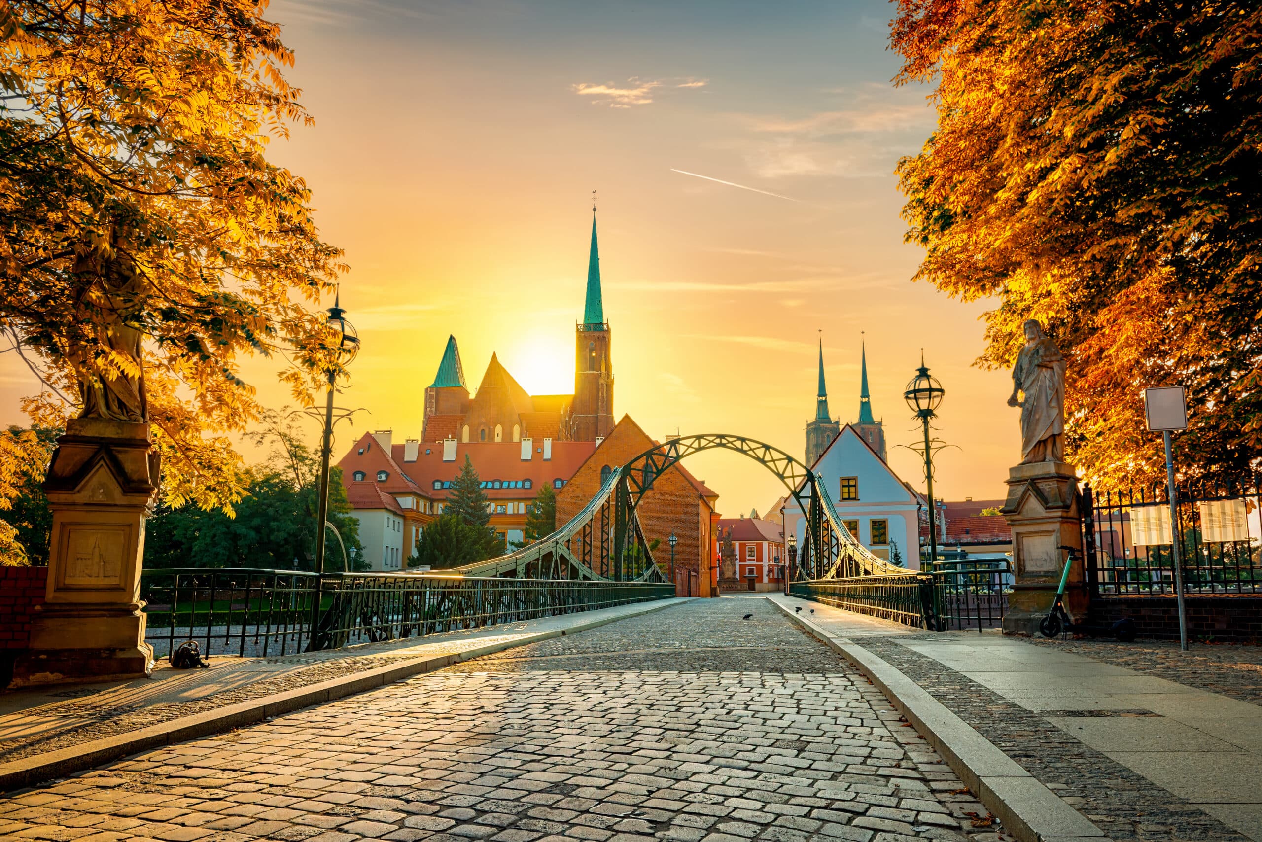 Your Essential 2025 Guide to Autumn in Wrocław: Cozy Cafés, Lively Culture & Leafy Walks