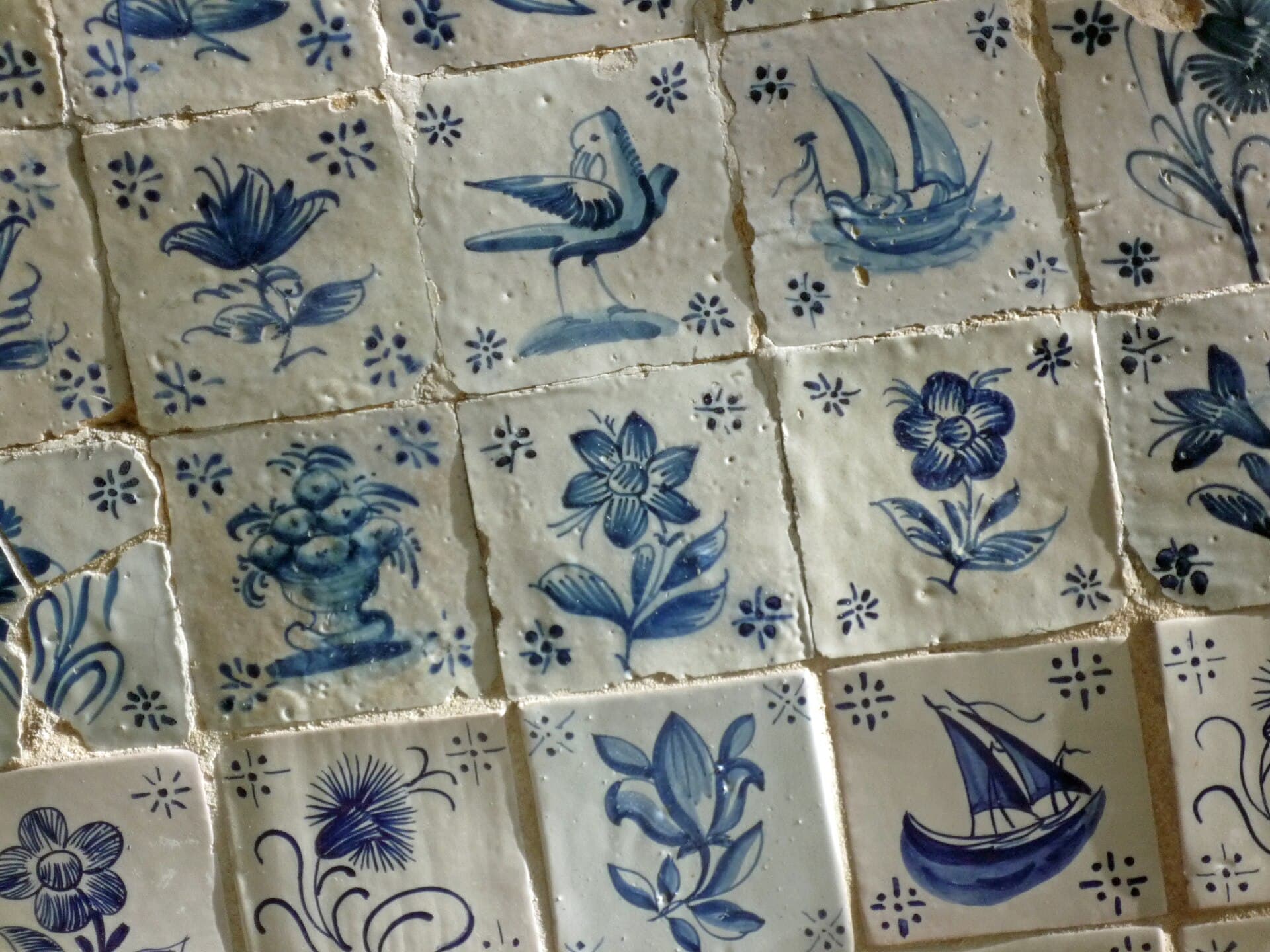 The Tiles. Ceramic Intermezzi: Discover Spanish Azulejos and Dutch Delft Tiles at the National Museum in Wrocław